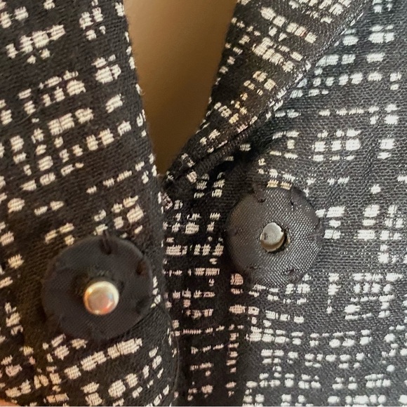 ANN KLEIN Women's Black and White Jacket with Bows at the Front - Picture 16 of 16